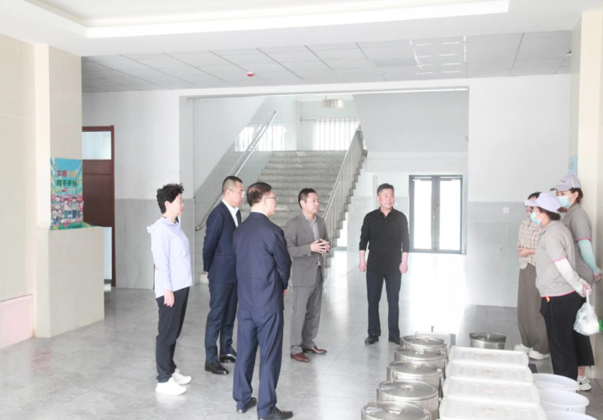 徐海龙以“四不两直”方式督导检查消防安全隐患排查整治工作和校园安全管理工作