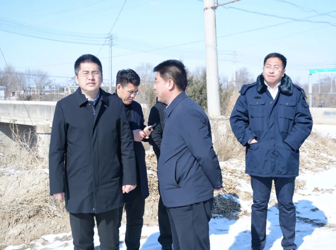 袁世君先后深入营口上电200mw风电项目现场,调研项目